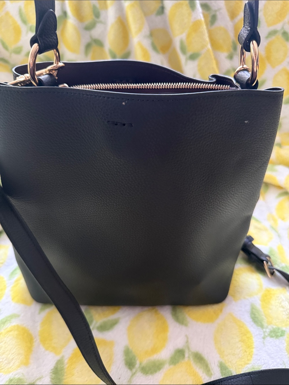 COACH Black Pebbled Leather Shoulder Bucket Bag with Gold Hardware - Picture 3 of 3